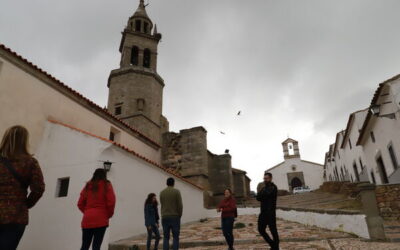 Pedroche descubre los secretos de su torre en su 500 aniversario